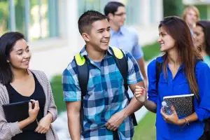 ছুটিতে শিক্ষার্থীদের ‘প্রেম’ করার আহ্বান যে বিশ্ববিদ্যালয়ের