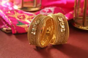 হু হু করে কমলো স্বর্ণের দাম: নতুন ঘোষণা বাজুসের-ভরি কত?