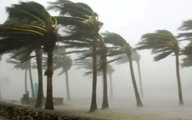 রাতের মধ্যেই যেসব অঞ্চলে ৬০ কিমি বেগে ঝড়-বৃষ্টির শঙ্কা