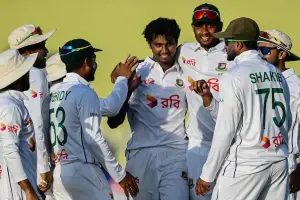 বাংলাদেশ বনাম পাকিস্তানের ১ম টেস্ট: খেলাটি সরাসরি দেখুন(LIVE)