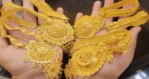 দেশের বাজারে ২২ ক্যারেট স্বর্ণের ভরি কত? (১৮ মে)