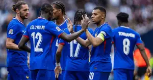 কোয়ার্টার ফাইনালের আগে ফ্রান্সকে বড় দুঃসংবাদ দিল ফিফা