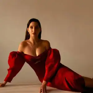 খেলনা বলে ৩ কোটি টাকার মামলা খেলেন নোরা ফাতেহি