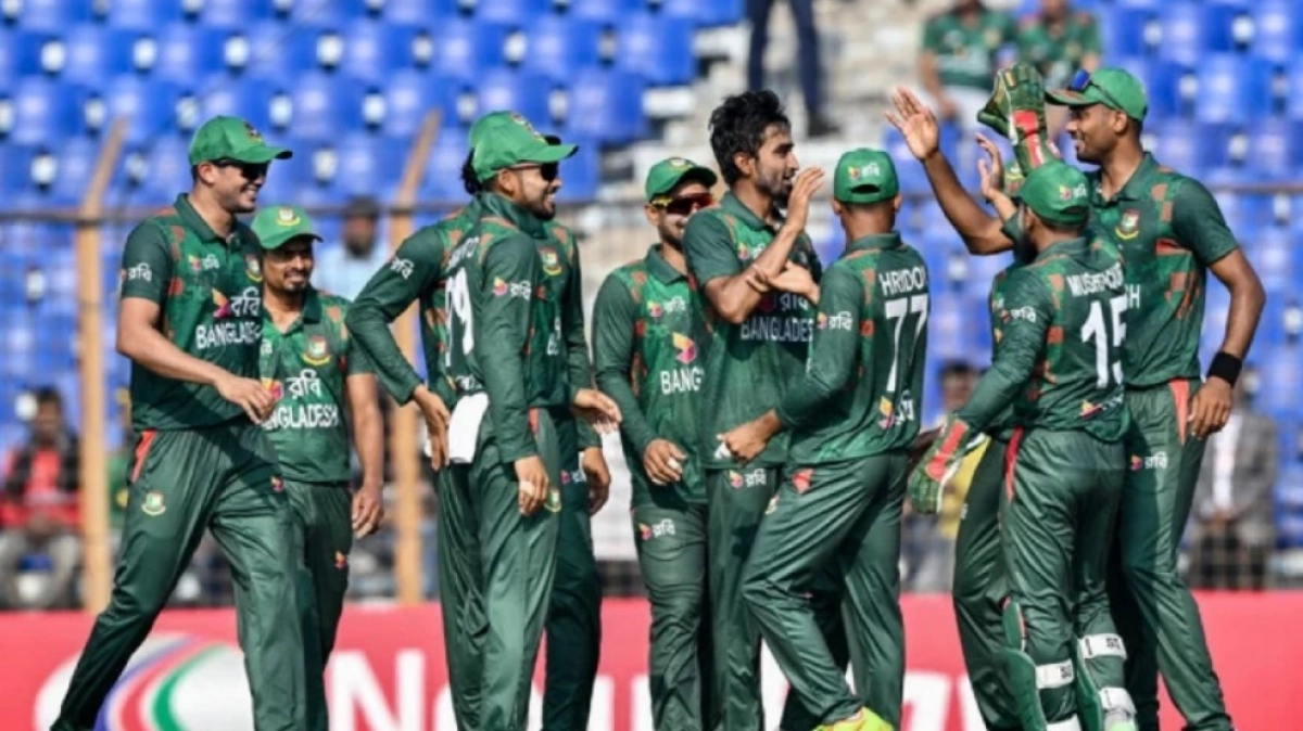 একাদশে দুই পরিবর্তন নিয়ে ব্যাটিংয়ে বাংলাদেশ, দেখেনিন একাদশ