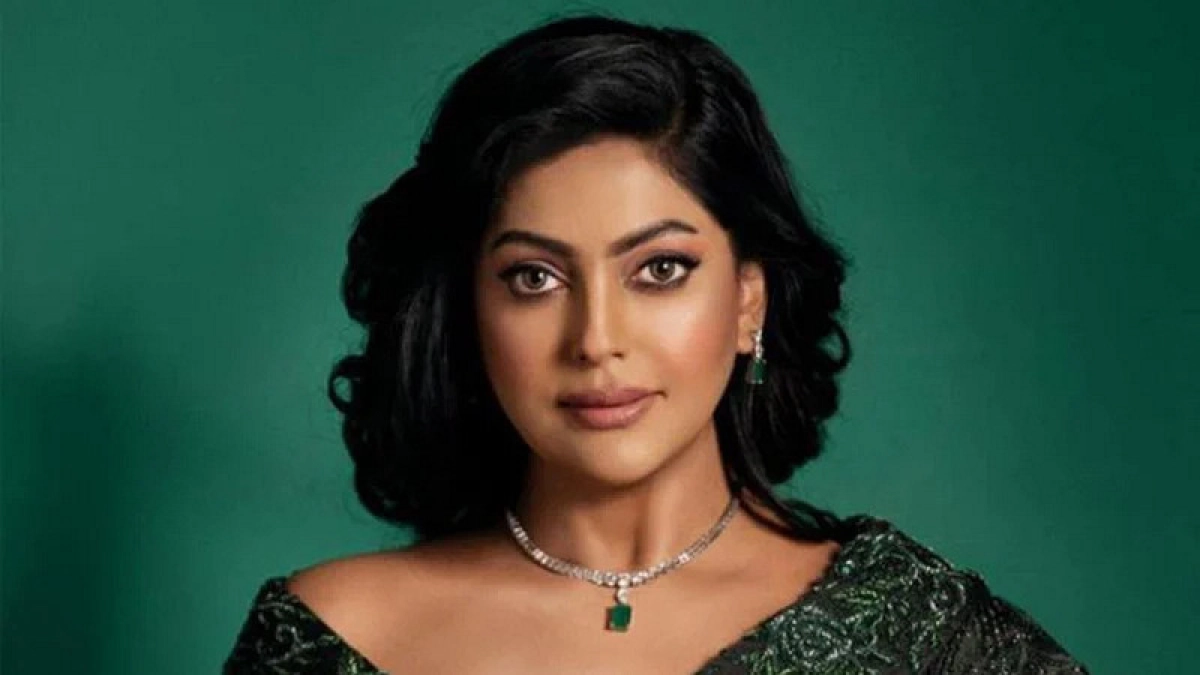 সিলেট ওসমানী আন্তর্জাতিক বিমানবন্দর থেকে আটক চিত্রনায়িকা নিপুণ, বেরিয়ে এলো আসল সত্য