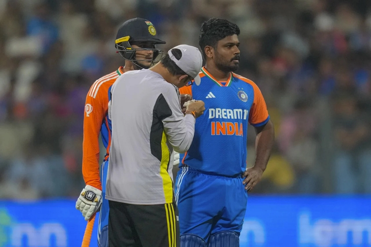 ইংল্যান্ডকে নিয়ে ছেলে খেলা করলো ভারত