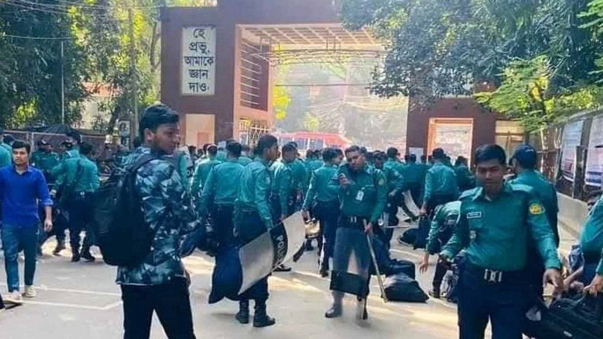 মহানগরীজুড়ে অতিরিক্ত পুলিশ মোতায়েন