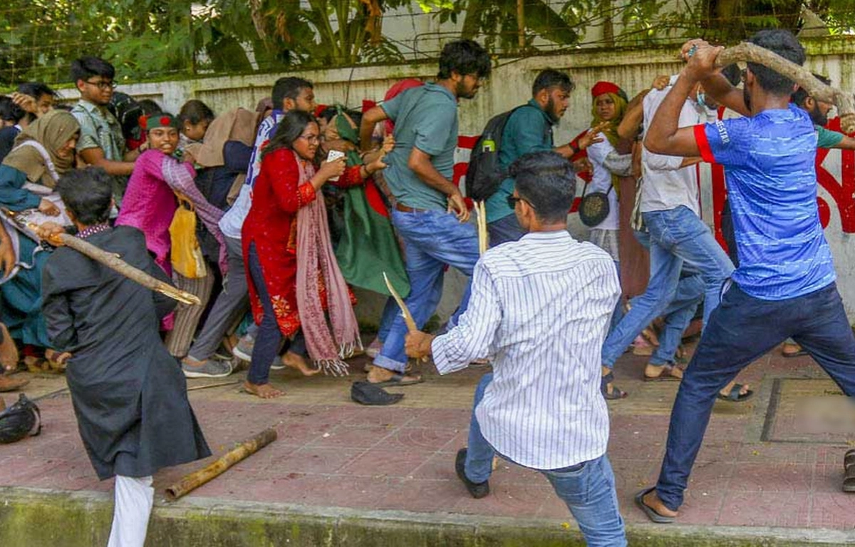 ঢাকা বিশ্ববিদ্যালয় থেকে বহিষ্কৃত ১২৮ জনের তালিকায় ছাত্রলীগের যেসব নেতা