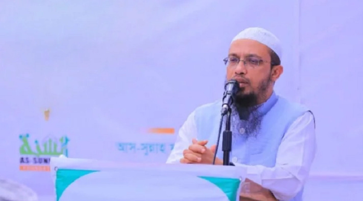 গরমে মেয়েরা বাসায় গেঞ্জি পরলে গুনাহ হবে কি