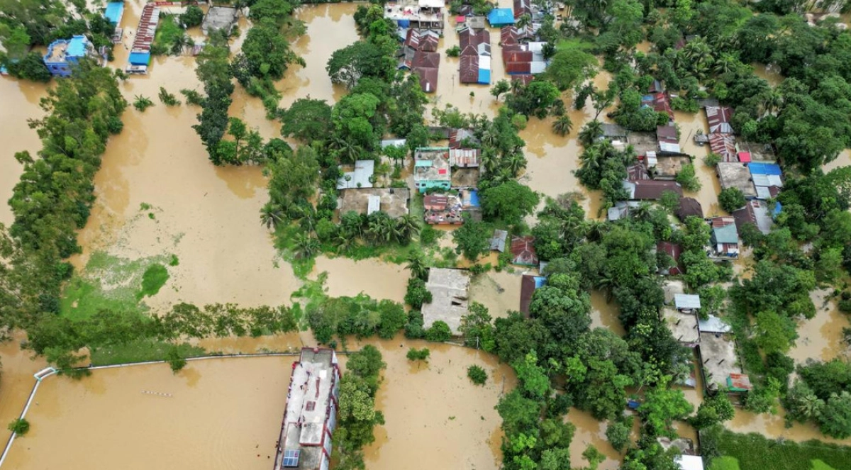বাংলাদেশে প্রবল পানির ঢল, ভয়াবহ বন্যার শঙ্কা উত্তরে