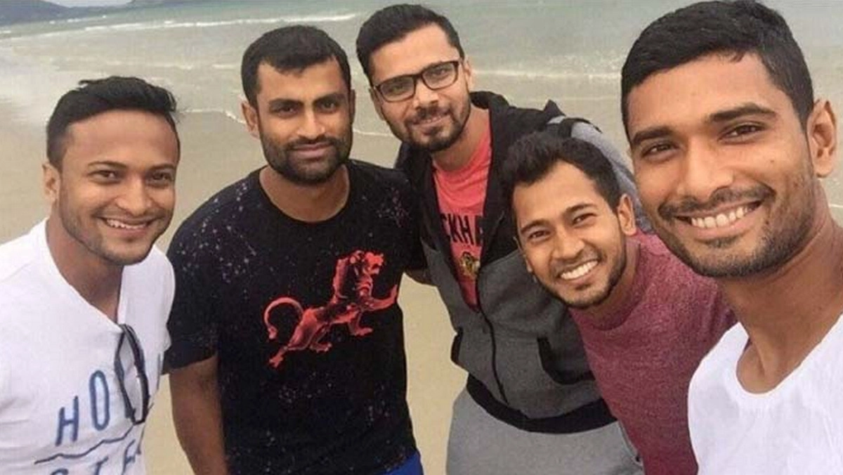 অবসর ভেঙে দলে ফিরছেন মুশফিক-রিয়াদ