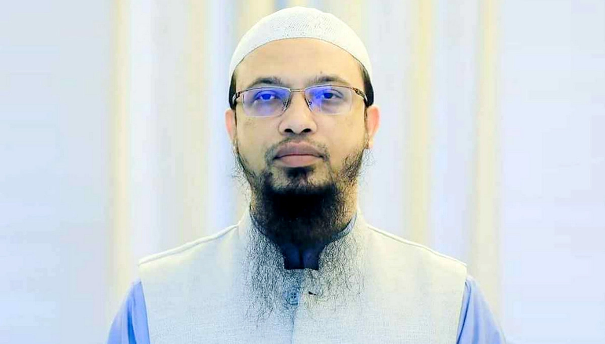 ইরান-ইসরায়েল সংঘাতের প্রেক্ষাপটে আমাদের অবস্থান কী হওয়া উচিত