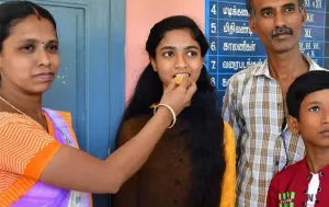কাঠমিস্ত্রির মেয়ের ঐতিহাসিক সাফল্য—৬০০-তে ৬০০!