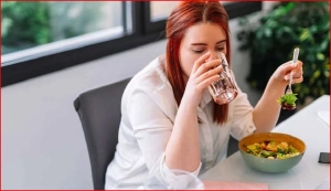 সকালে খালি পেটে যেসব খাবার না খেলেই ভালো