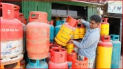 এলপিজি ও অটোগ্যাসের দাম বাড়বে না কমবে, যা জানা গেল