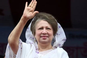 বেগম জিয়ার এয়ার অ্যাম্বুলেন্স আসছে না-জানুন না আসার কারণ