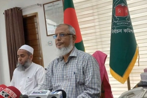 উপদেষ্টাদের নির্বাচনে অংশ গ্রহণ নিয়ে যে তথ্য দিলেন ইসি আনোয়ারুল