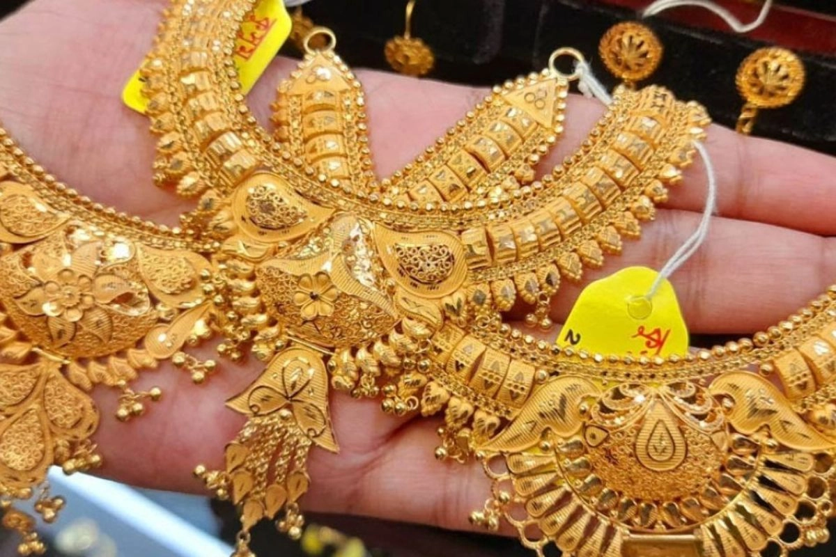 দেশে আজ যে দামে বিক্রি হচ্ছে সোনা (১৪ ডিসেম্বর)