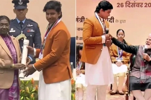 রাষ্ট্রপতির হাত থেকে ‘বাল’ পুরস্কার নিলেন ভারতীয় ক্রিকেটার