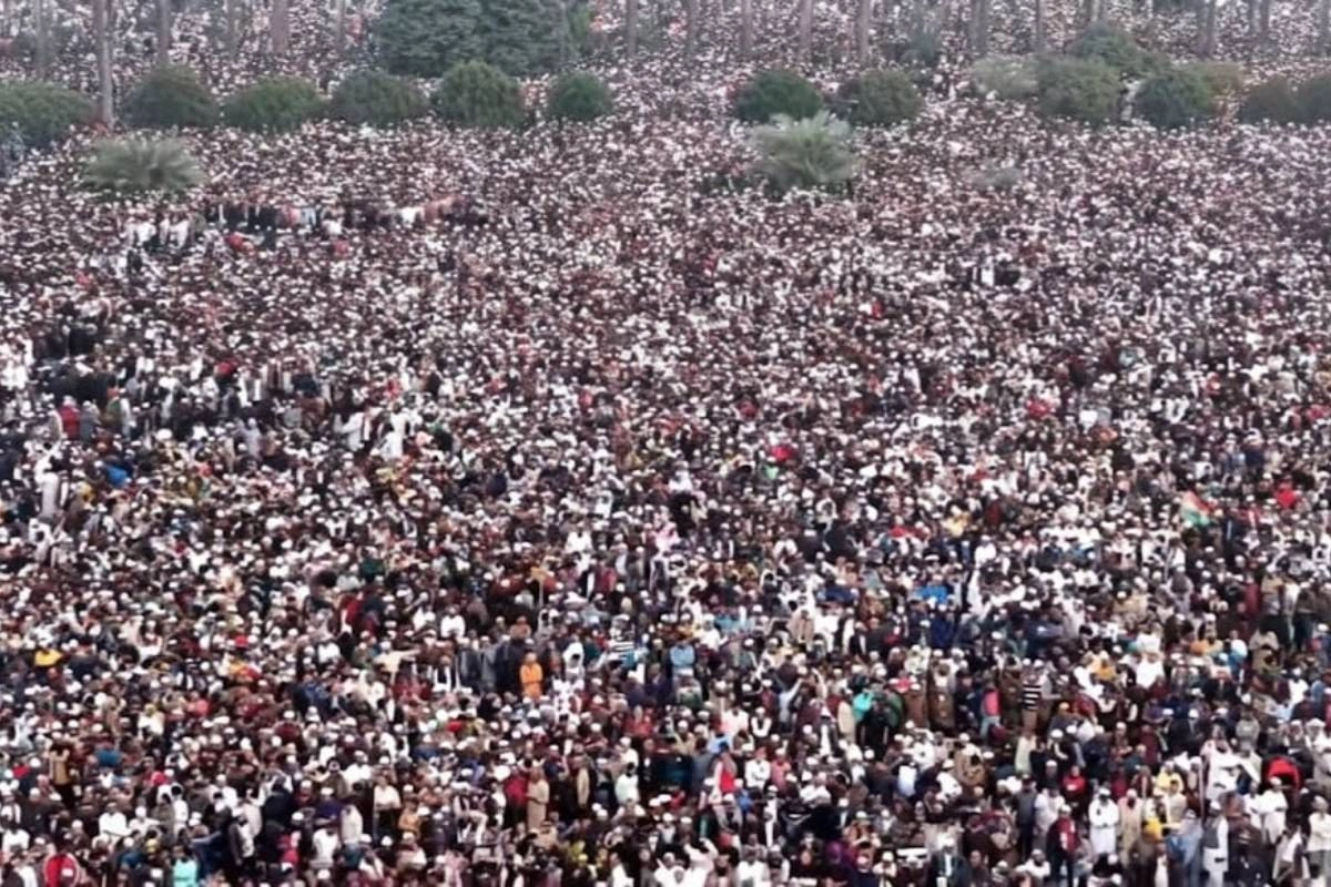 খালেদা জিয়ার জানাজায় উত্তাল জনসমাগম-দেখুন সরাসরি (LIVE)