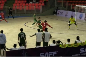 বাংলাদেশ বনাম মালদ্বীপের ফুটবল ম্যাচ: সরাসরি দেখুন এখানে (LIVE)
