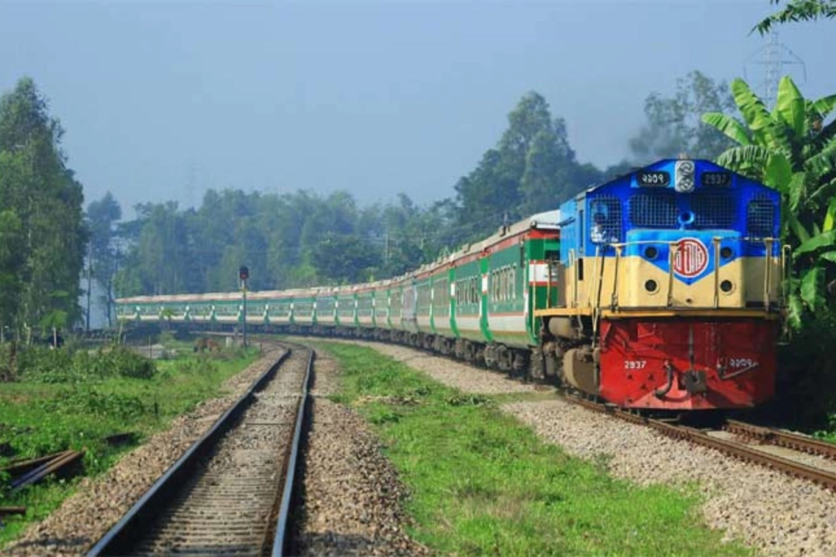ঢাকা–কক্সবাজার ট্রেনে বড় সুখবর: ট্রেনযাত্রায় নতুন উদ্যোগ সরকারের
