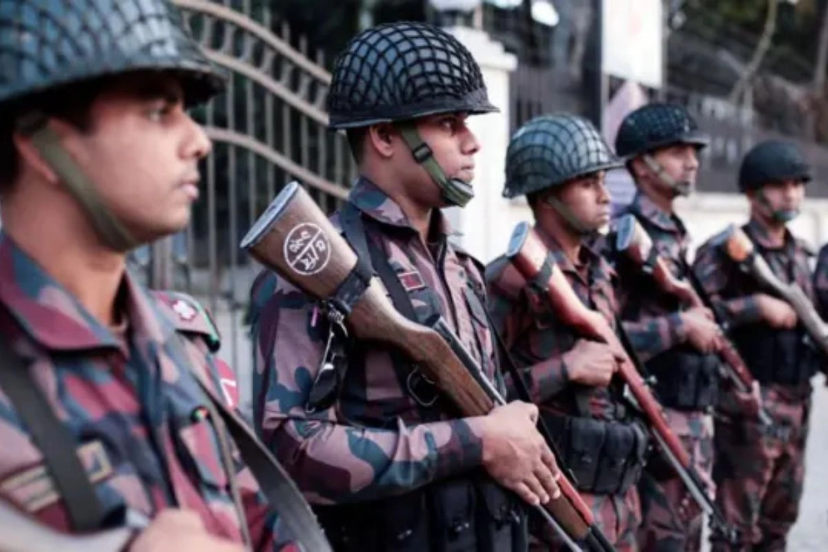 হঠাৎ এক জেলায় ২৪ প্লাটুন বিজিবি মোতায়েন
