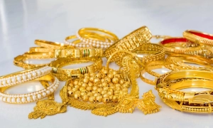 ফের উত্তাল সোনার বাজার: দেখুন আজকের স্বর্ণের দাম (৩ ফেব্রুয়ারি)
