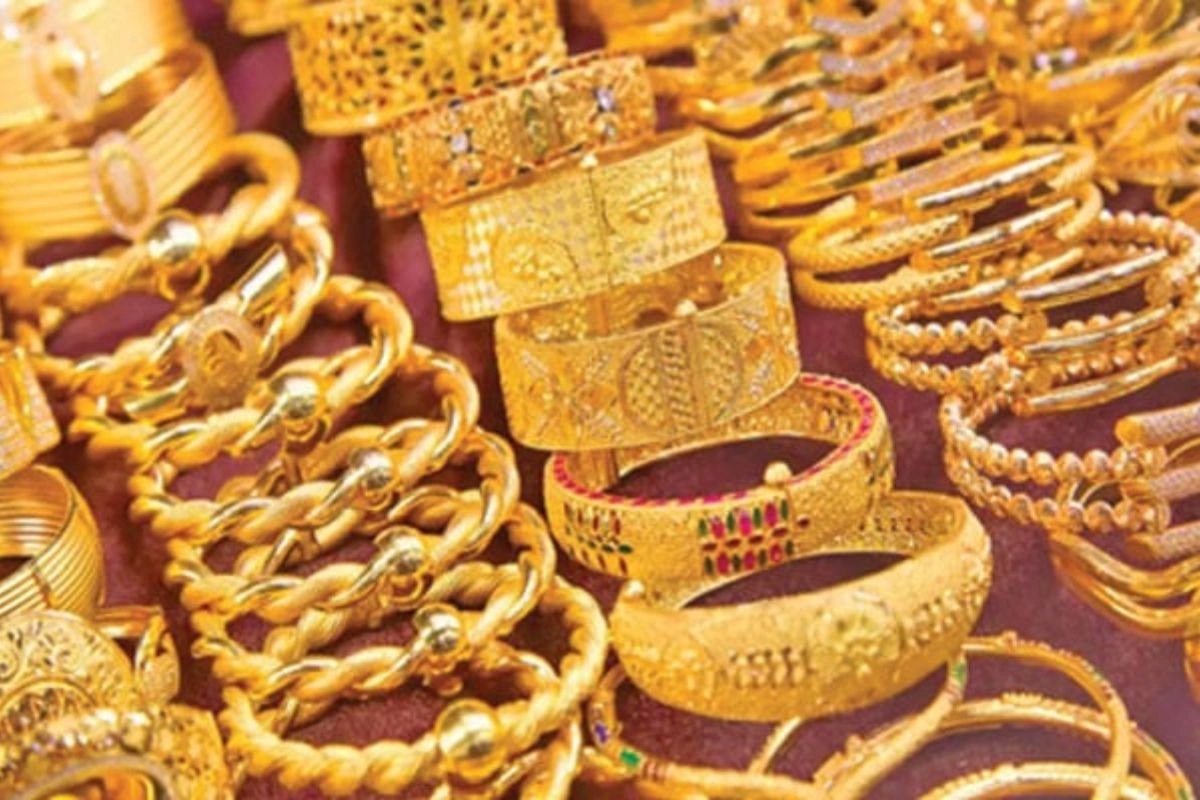 স্বর্ণের বাজারে বিরল ইতিহাস: ৫ ঘণ্টার ব্যবধানে কমলো ১২ হাজার
