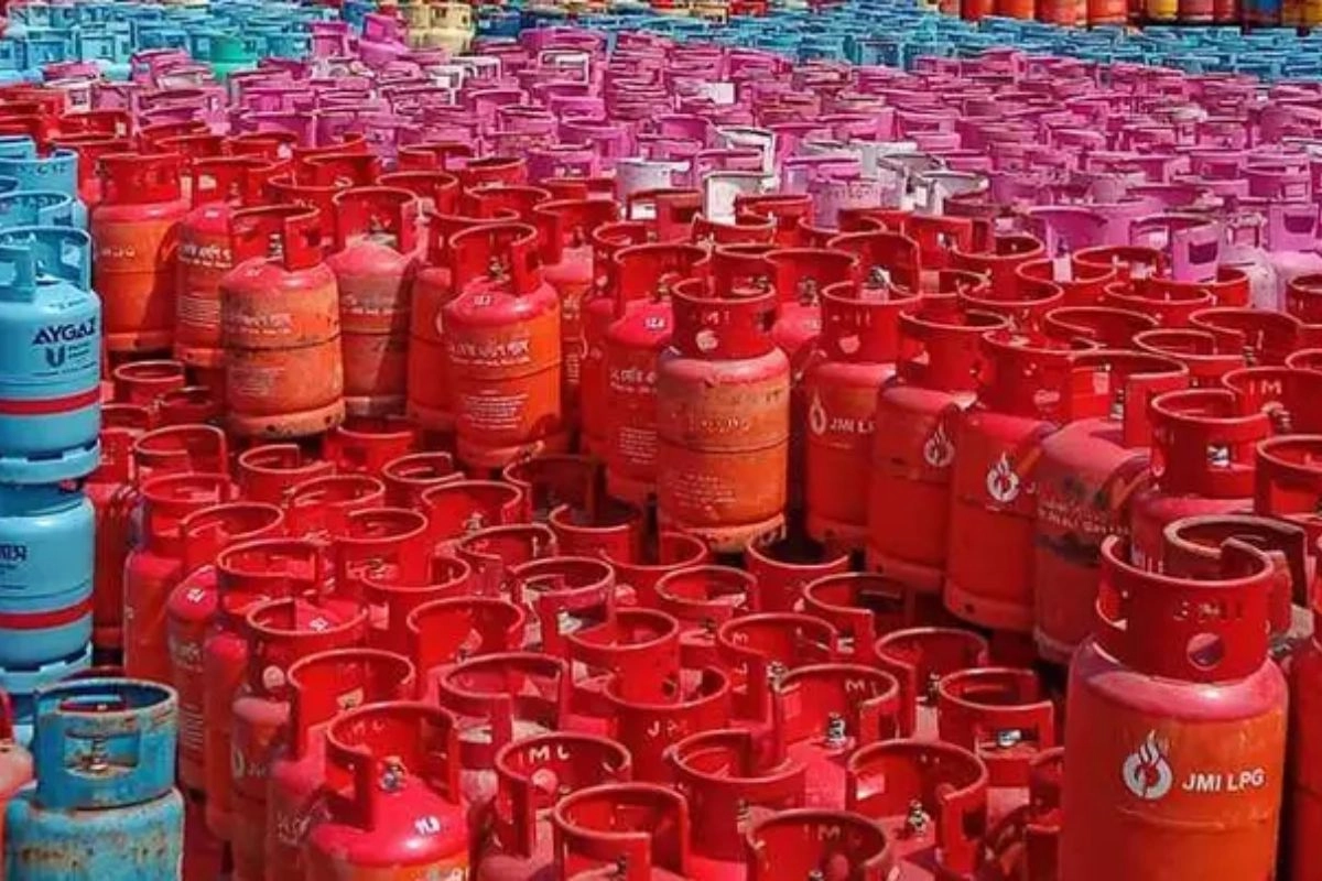 এলপি গ্যাসের দাম নিয়ে বিশাল সুখবর দিল সরকার
