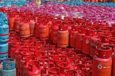 এলপি গ্যাসের দাম নিয়ে বিশাল সুখবর দিল সরকার
