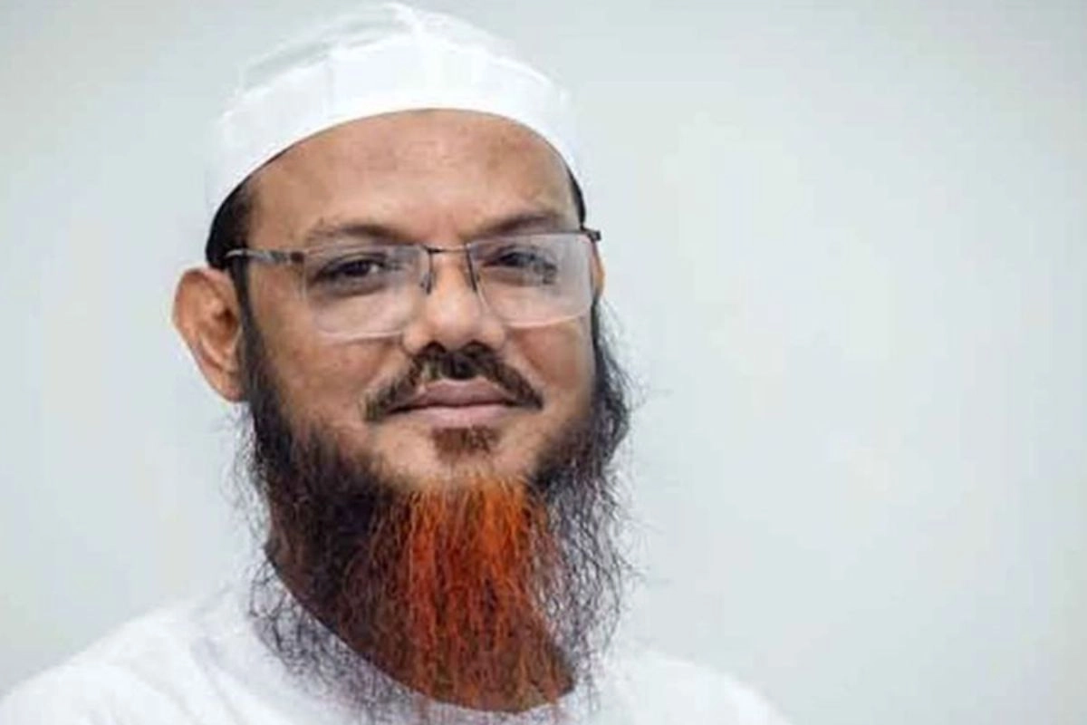 চরমোনাই পীর ফয়জুল করিমের ২ আসনের ফল প্রকাশ-দেখুন কে কত ভোটে এগিয়ে?
